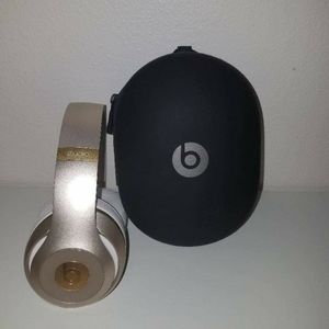 Beats Studio Wireless Headphones